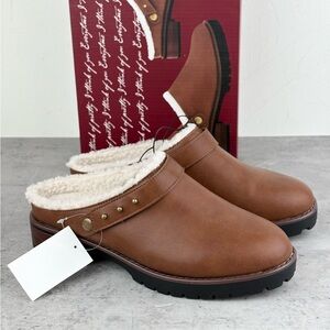 NEW Kensie Women's Wrylie Lined Clogs - SIZE US 8 Tan New In Box Comfort Lined